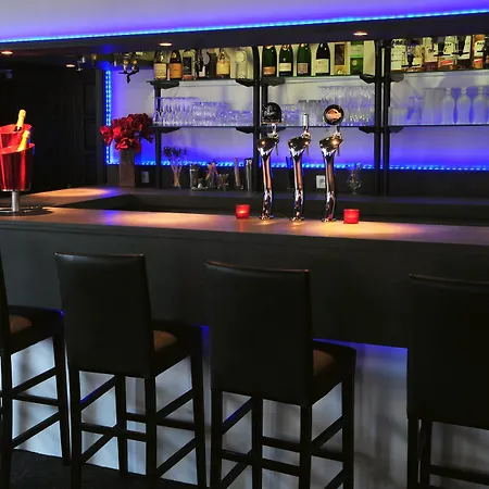 布列塔尼酒店 圣奥梅尔