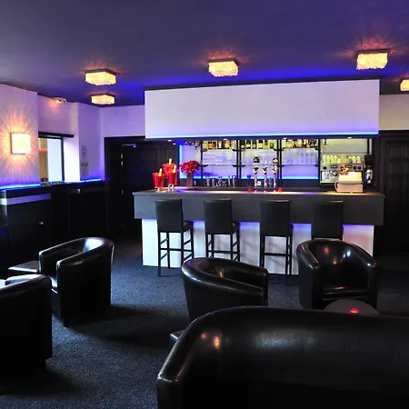 布列塔尼酒店 4*