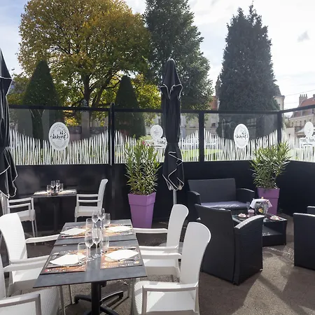 Mercure Omer Centre Gare 4* サントメール