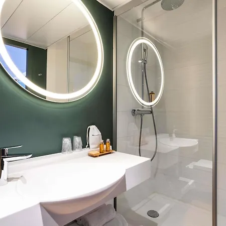 Mercure Omer Centre Gare Отель 4*
