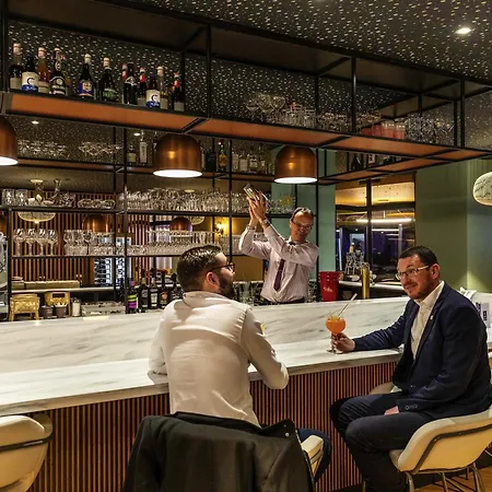 布列塔尼酒店 酒店