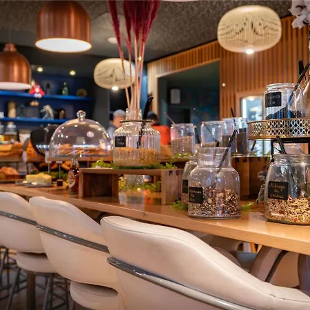 Mercure Omer Centre Gare Hotel 4*