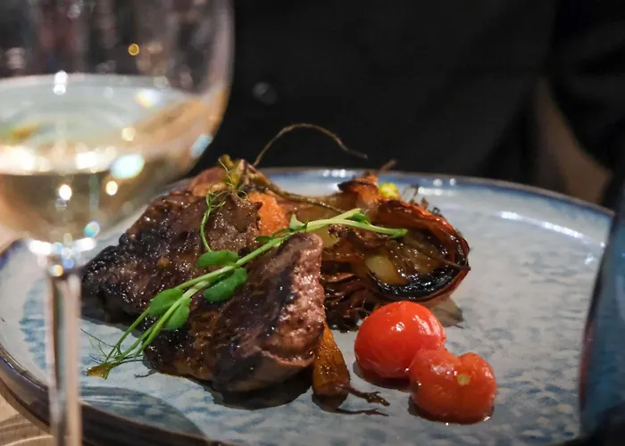 Hotel Mercure Omer Centre Gare 4*